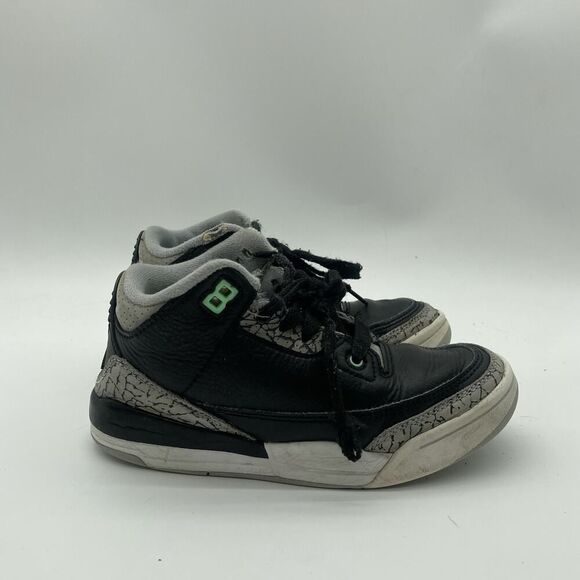 Size 1Y Nike Boys Air Jordan 3 Retro DM0966-031 Black Basketball Shoes Sneakers - Picture 1 of 10